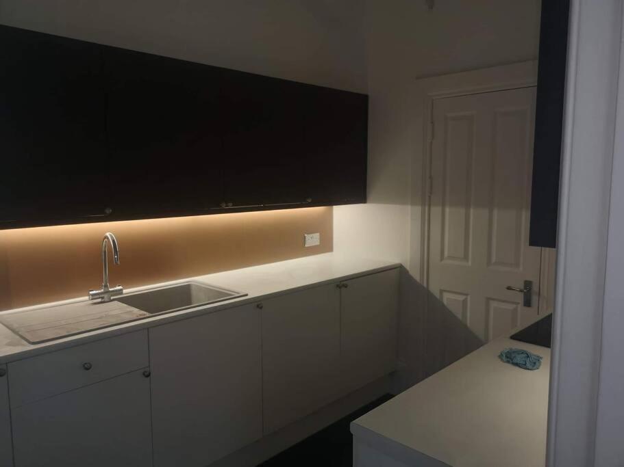 Elegant Studio In Central Hove - 5 Min Walk To Beach - 10 Min To Брайтонн Экстерьер фото